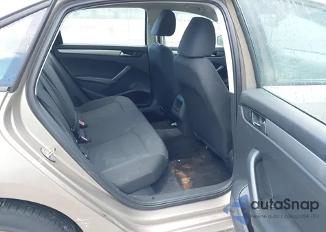 2015 Volkswagen Passat 1.8T S из США, поврежденный, VIN 1VWAS7A35FC054110